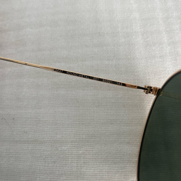 Round Ray Ban Sunglasses - Picture 3 of 6
